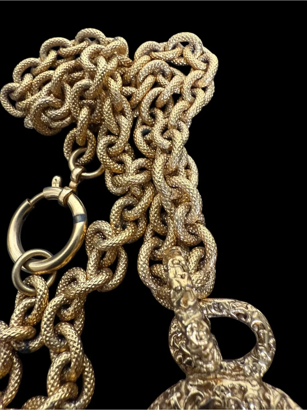 Chanel 1993 lava Gold-Tone Black Glass Pendant Chain Necklace